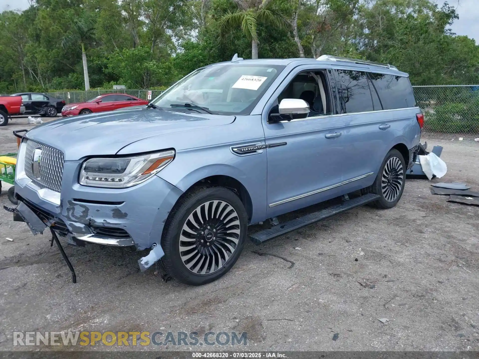 2 fotografías del automóvil dañado 5LMJJ2TT0MEL09116 LINCOLN NAVIGATOR 2021