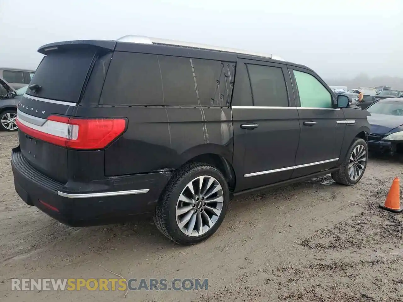 3 fotografías del automóvil dañado 5LMJJ3KT2MEL02854 LINCOLN NAVIGATOR 2021