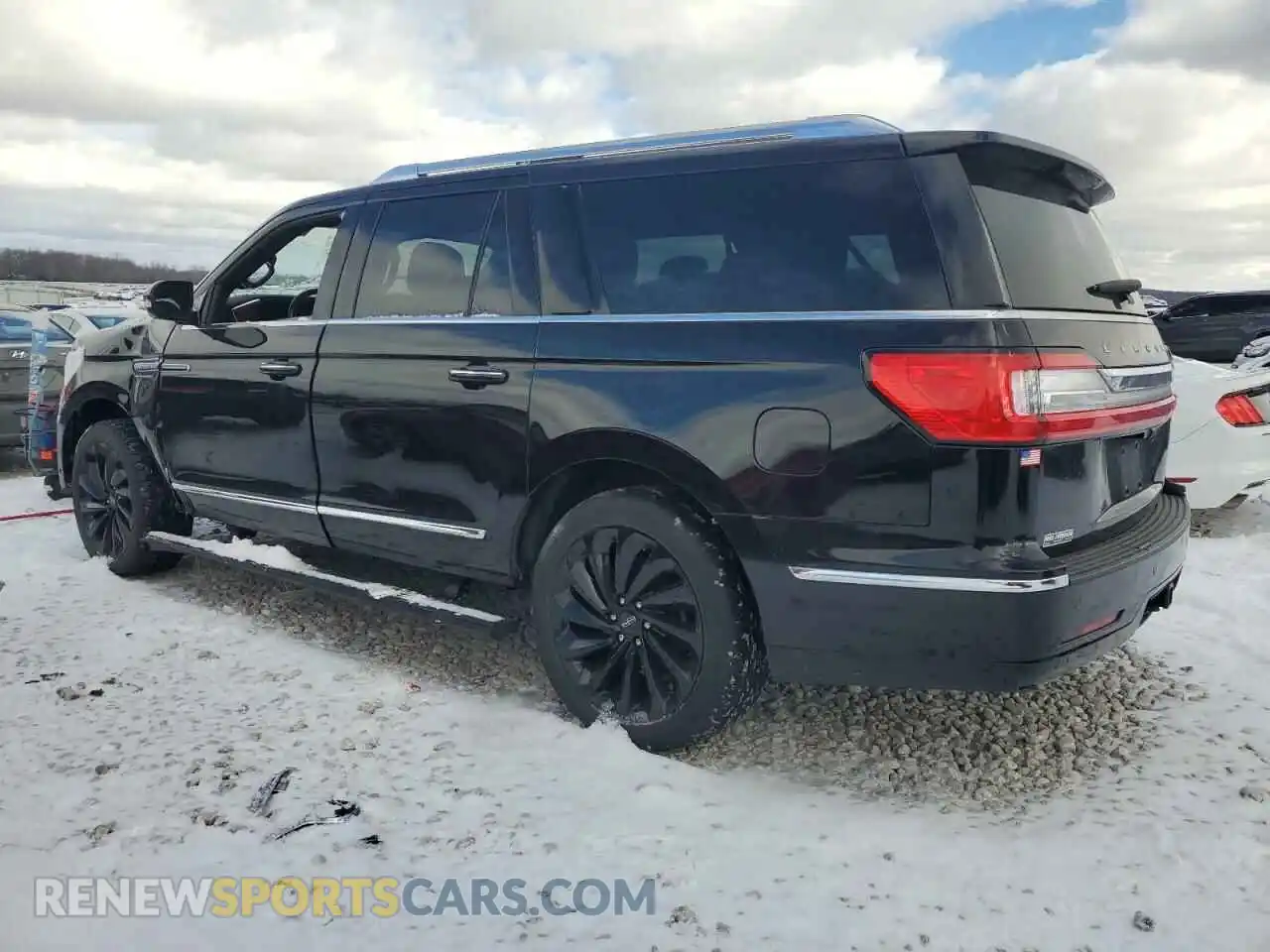 2 fotografías del automóvil dañado 5LMJJ3LT9MEL02722 LINCOLN NAVIGATOR 2021