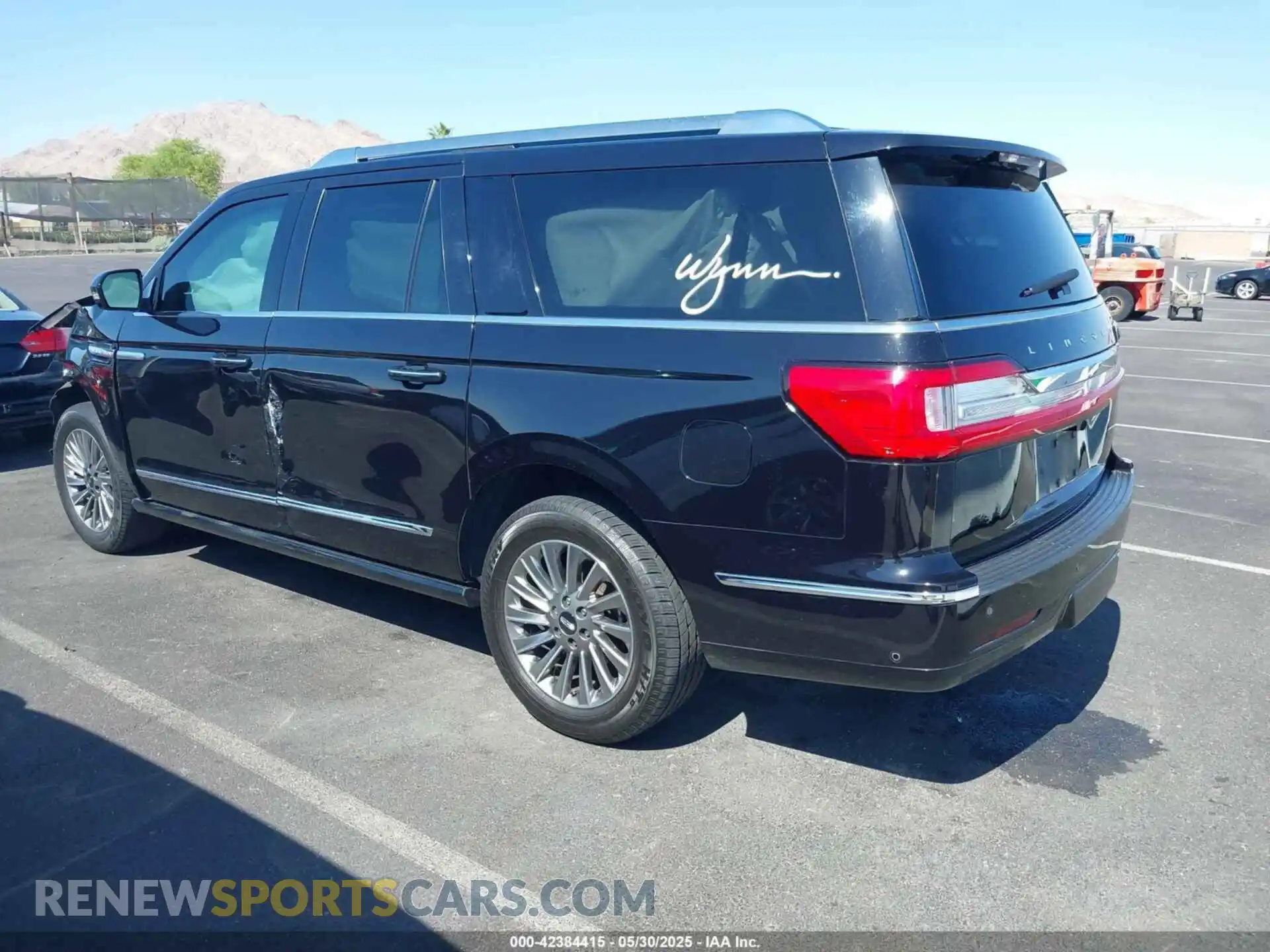 3 fotografías del automóvil dañado 5LMJJ3MT2MEL10966 LINCOLN NAVIGATOR 2021