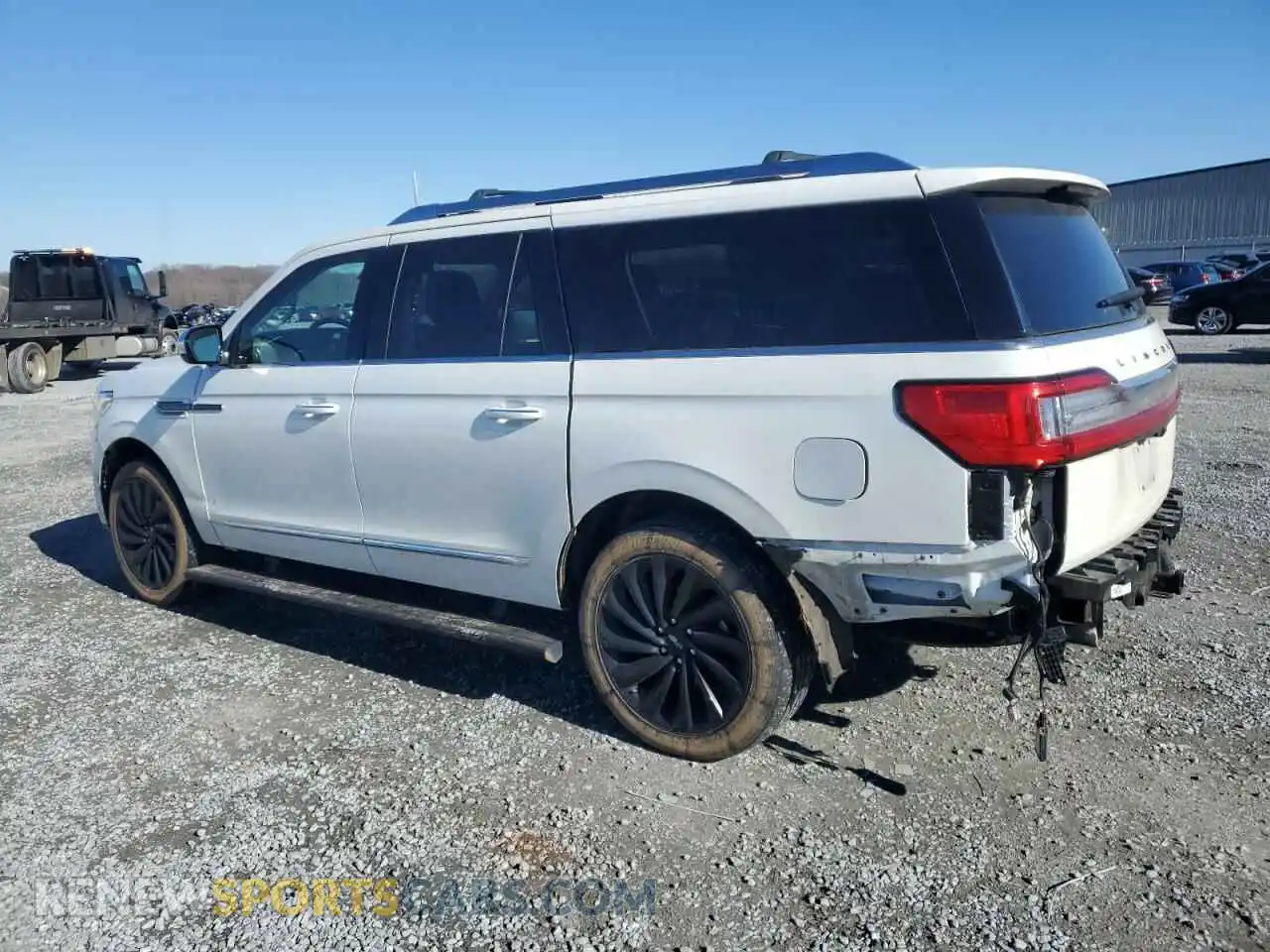 2 fotografías del automóvil dañado 5LMJJ3TT3MEL03929 LINCOLN NAVIGATOR 2021
