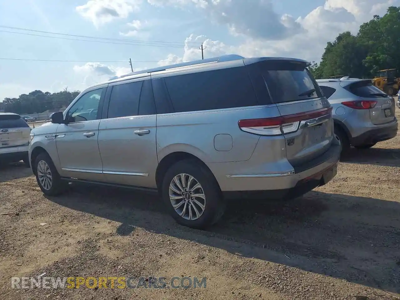 2 Photograph of a damaged car 5LMJJ3NT5NEL08287 LINCOLN NAVIGATOR 2022