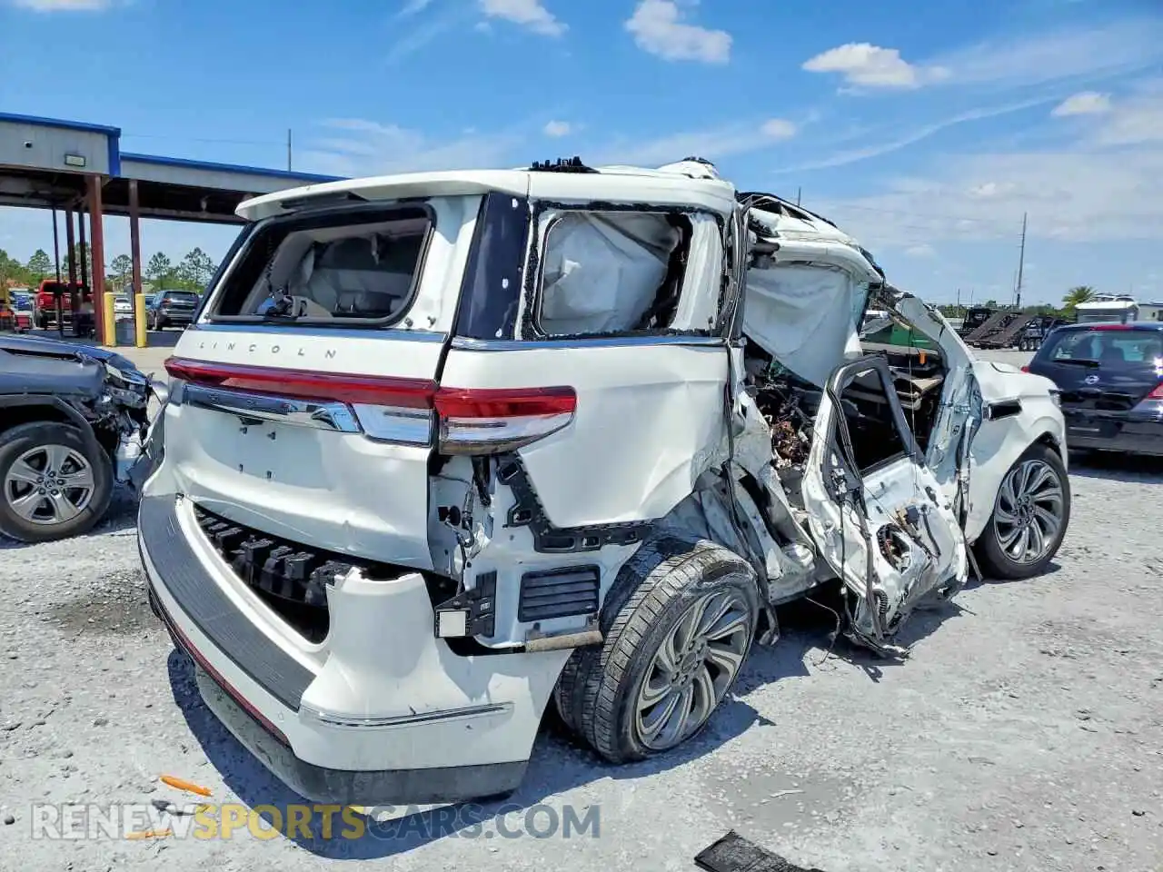 3 Фотография поврежденного автомобиля 5LMJJ2KG4PEL17177 LINCOLN NAVIGATOR 2023