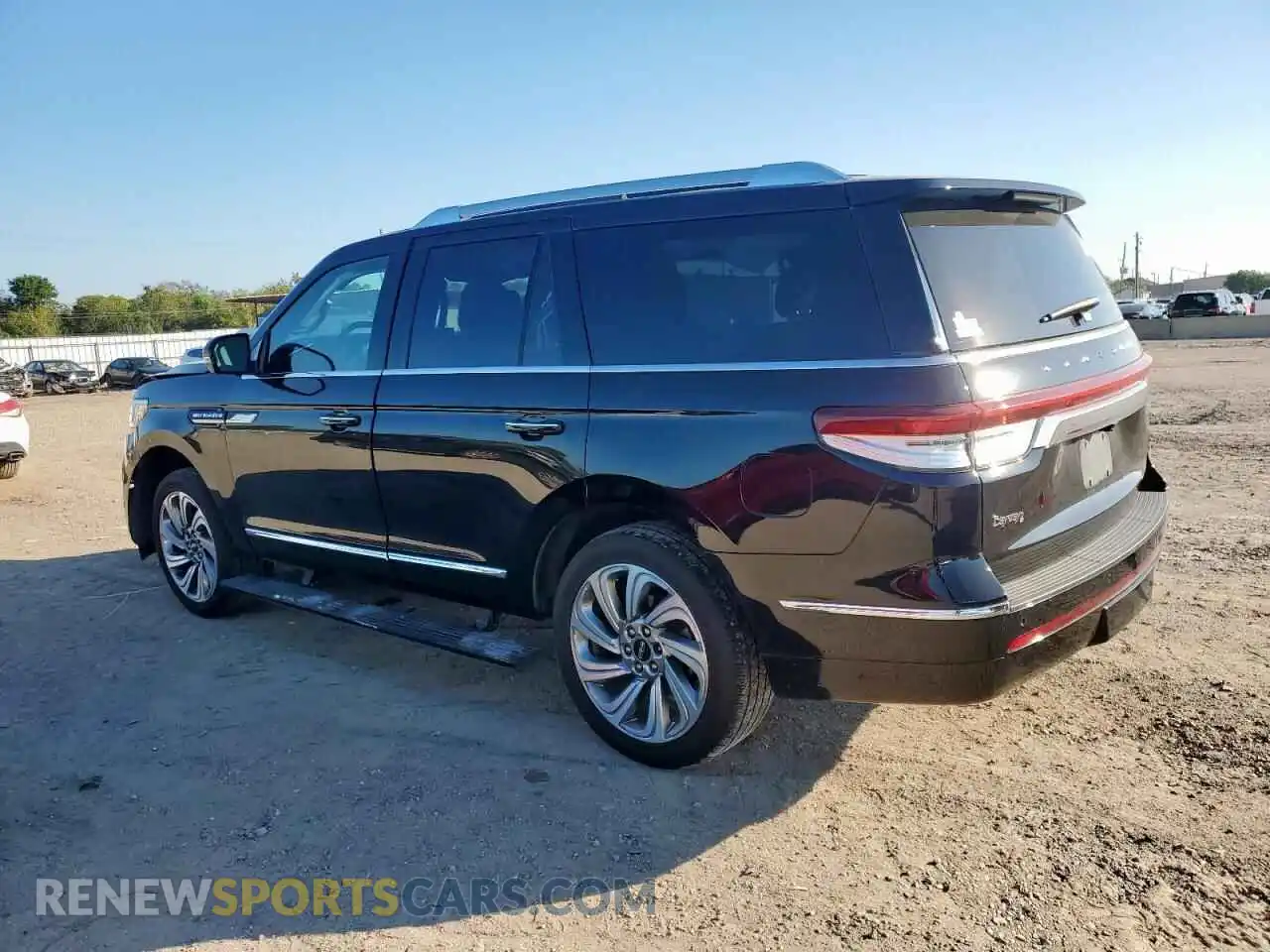 2 Фотография поврежденного автомобиля 5LMJJ2KG7PEL13740 LINCOLN NAVIGATOR 2023