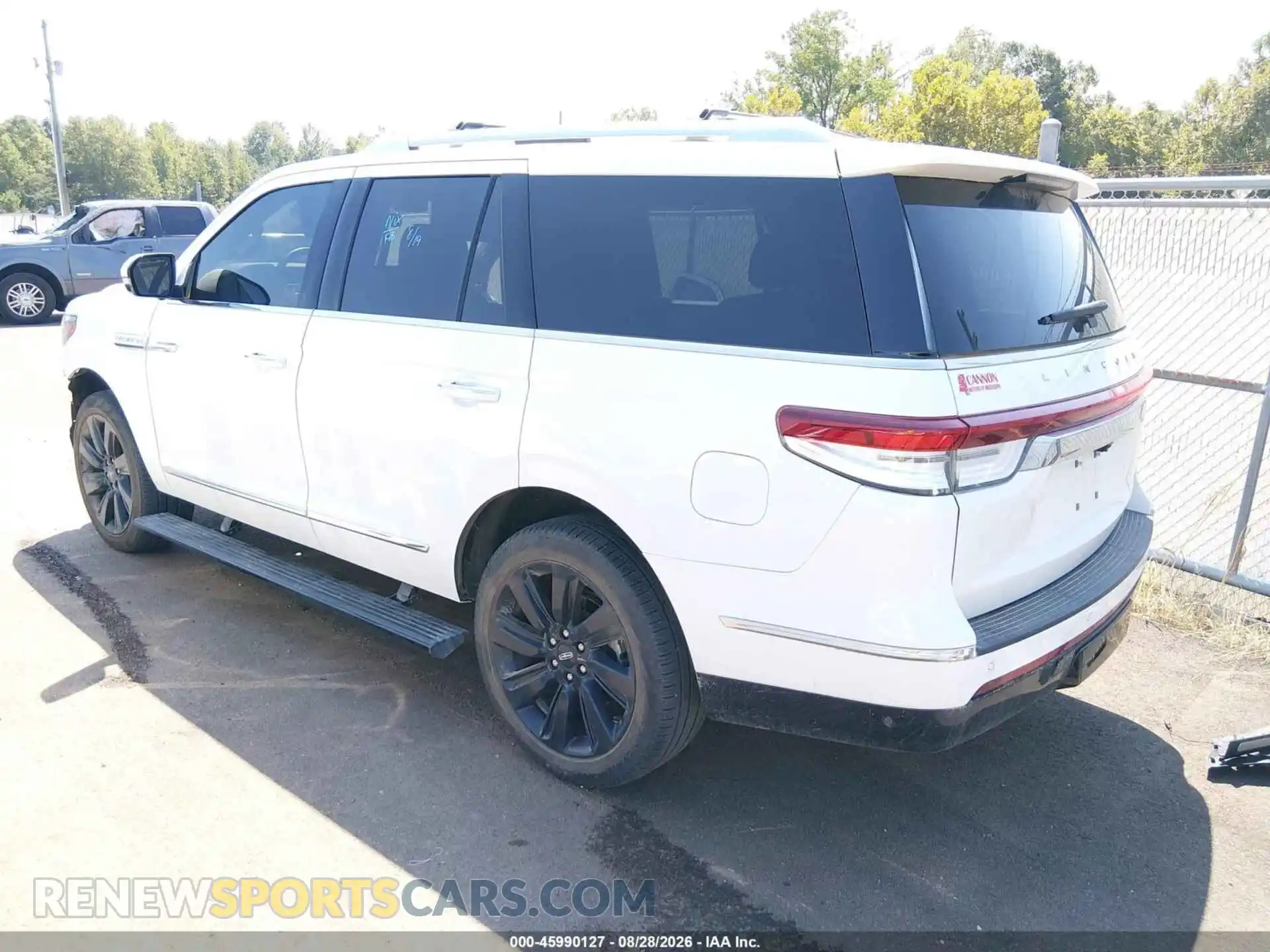 3 Photograph of a damaged car 5LMJJ2KG8PEL08577 LINCOLN NAVIGATOR 2023