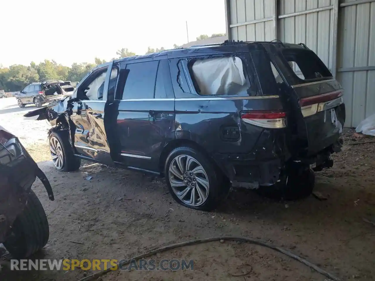 2 Photograph of a damaged car 5LMJJ2LG4PEL16092 LINCOLN NAVIGATOR 2023