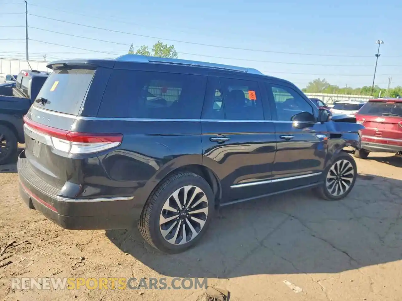 3 Photograph of a damaged car 5LMJJ2LG7PEL16197 LINCOLN NAVIGATOR 2023