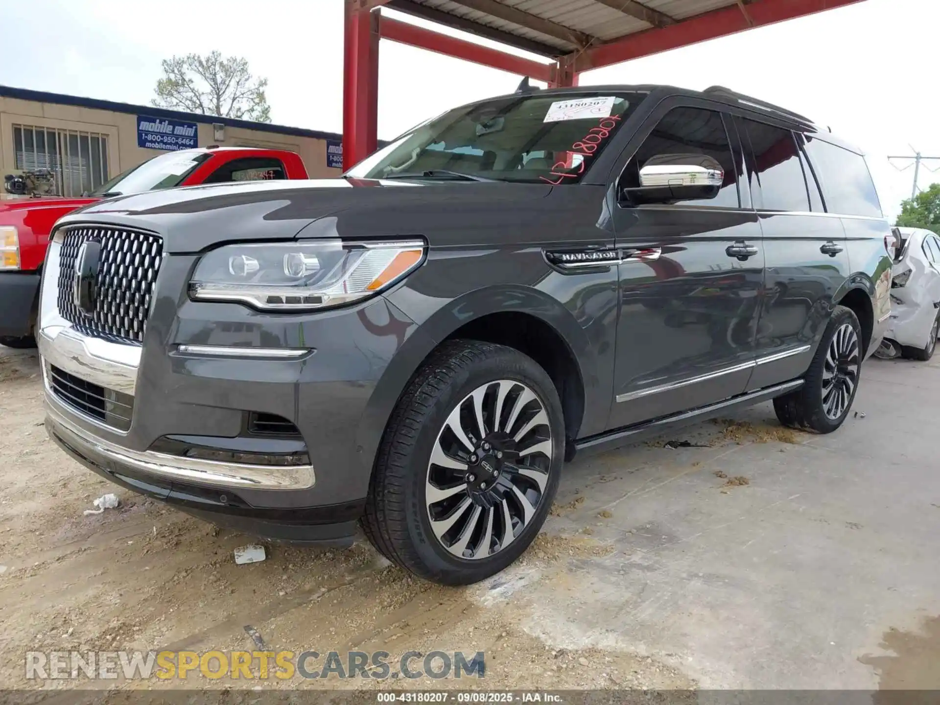 2 Photograph of a damaged car 5LMJJ2TG2PEL01459 LINCOLN NAVIGATOR 2023