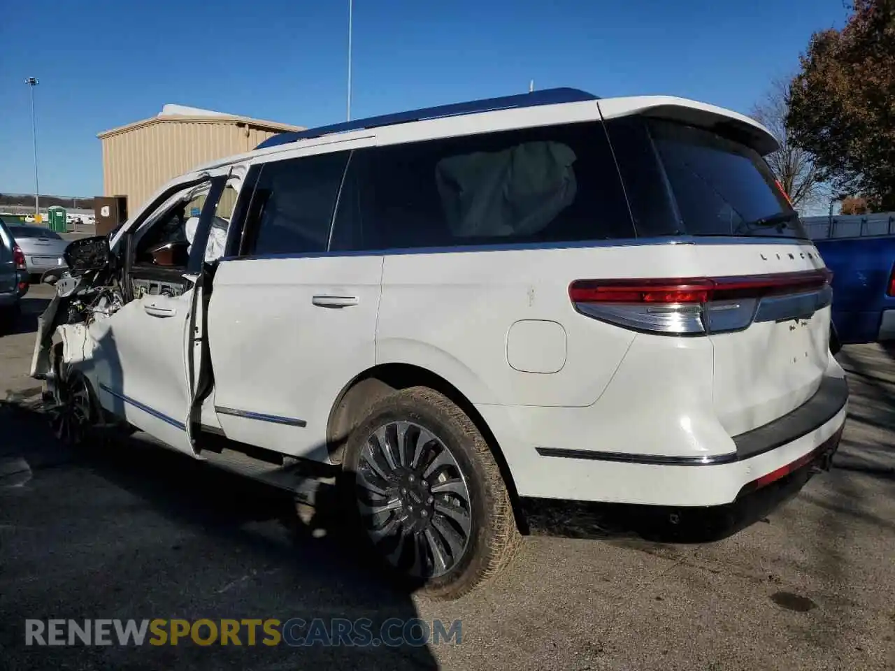 2 Photograph of a damaged car 5LMJJ2TG6PEL00217 LINCOLN NAVIGATOR 2023