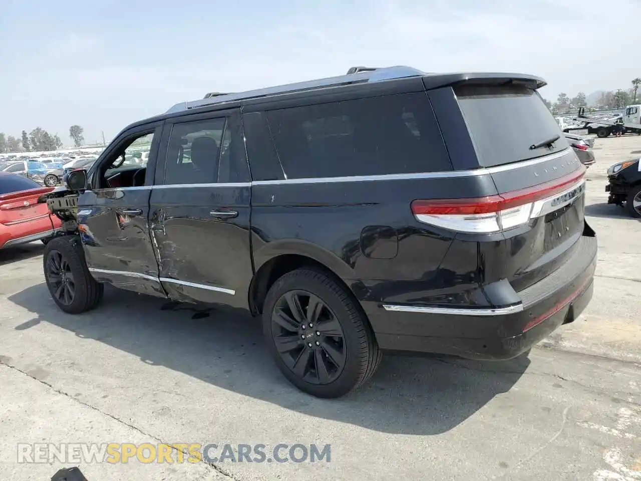 2 Photograph of a damaged car 5LMJJ3LGXPEL16135 LINCOLN NAVIGATOR 2023