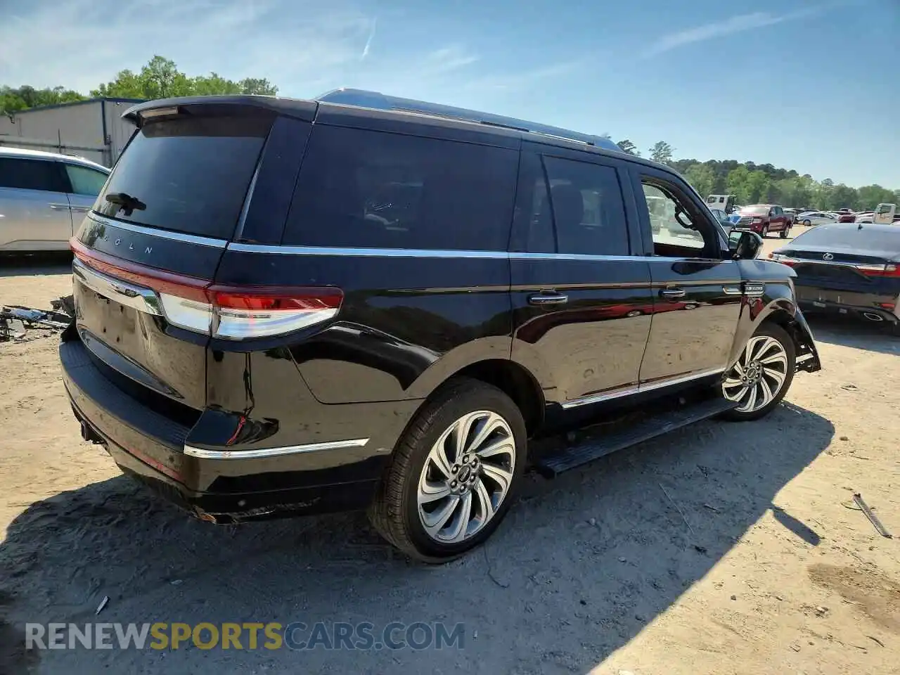 3 Photograph of a damaged car 5LMJJ2LG5REL01491 LINCOLN NAVIGATOR 2024