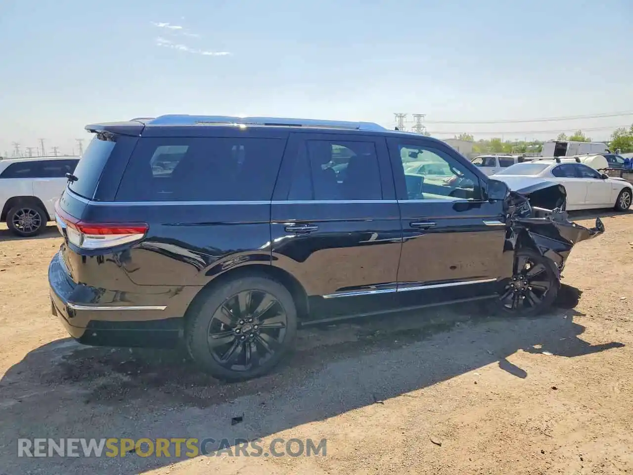 3 Photograph of a damaged car 5LMJJ2LG6REL15934 LINCOLN NAVIGATOR 2024