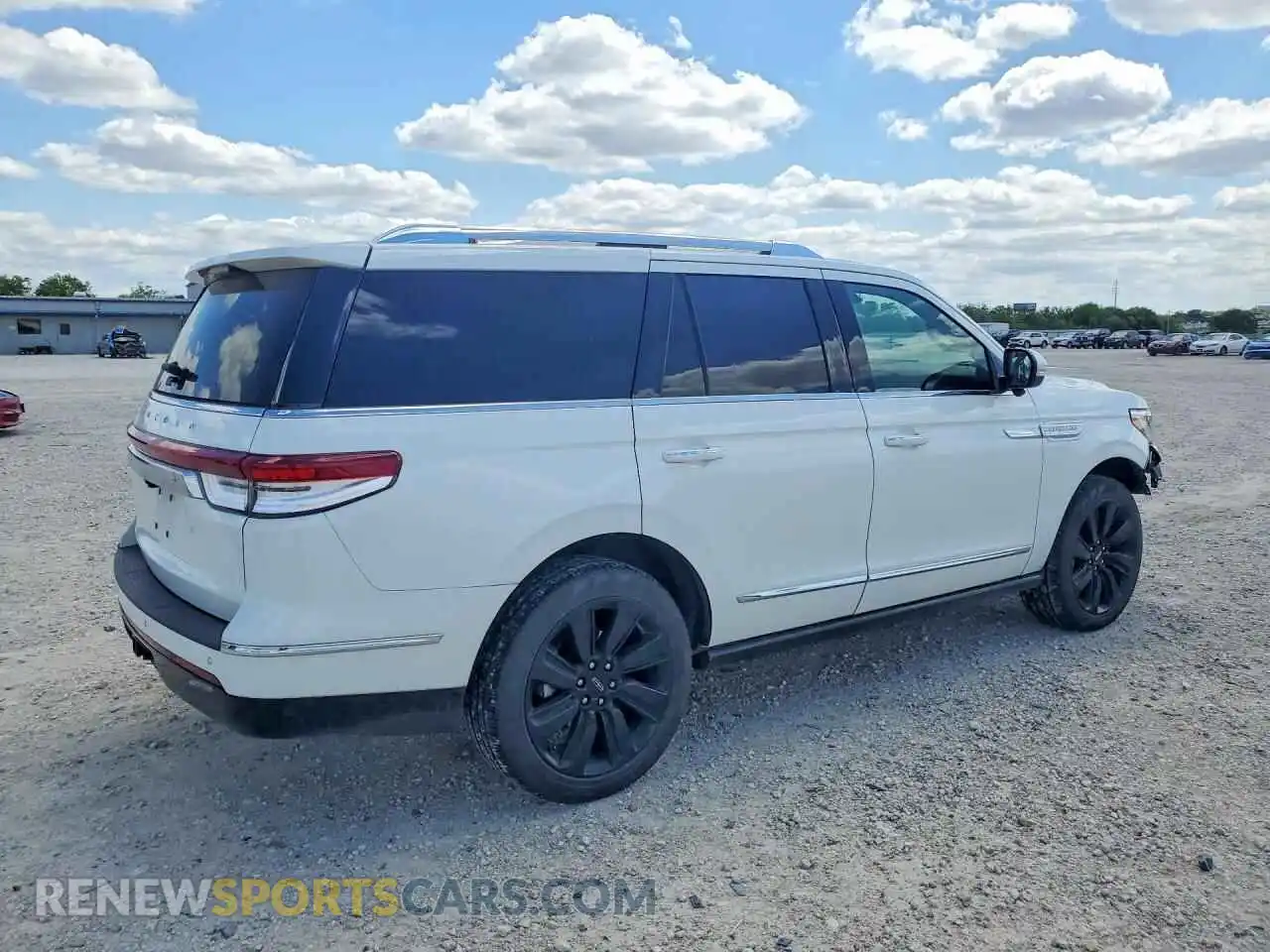 3 Фотография поврежденного автомобиля 5LMJJ2LG7REL08832 LINCOLN NAVIGATOR 2024