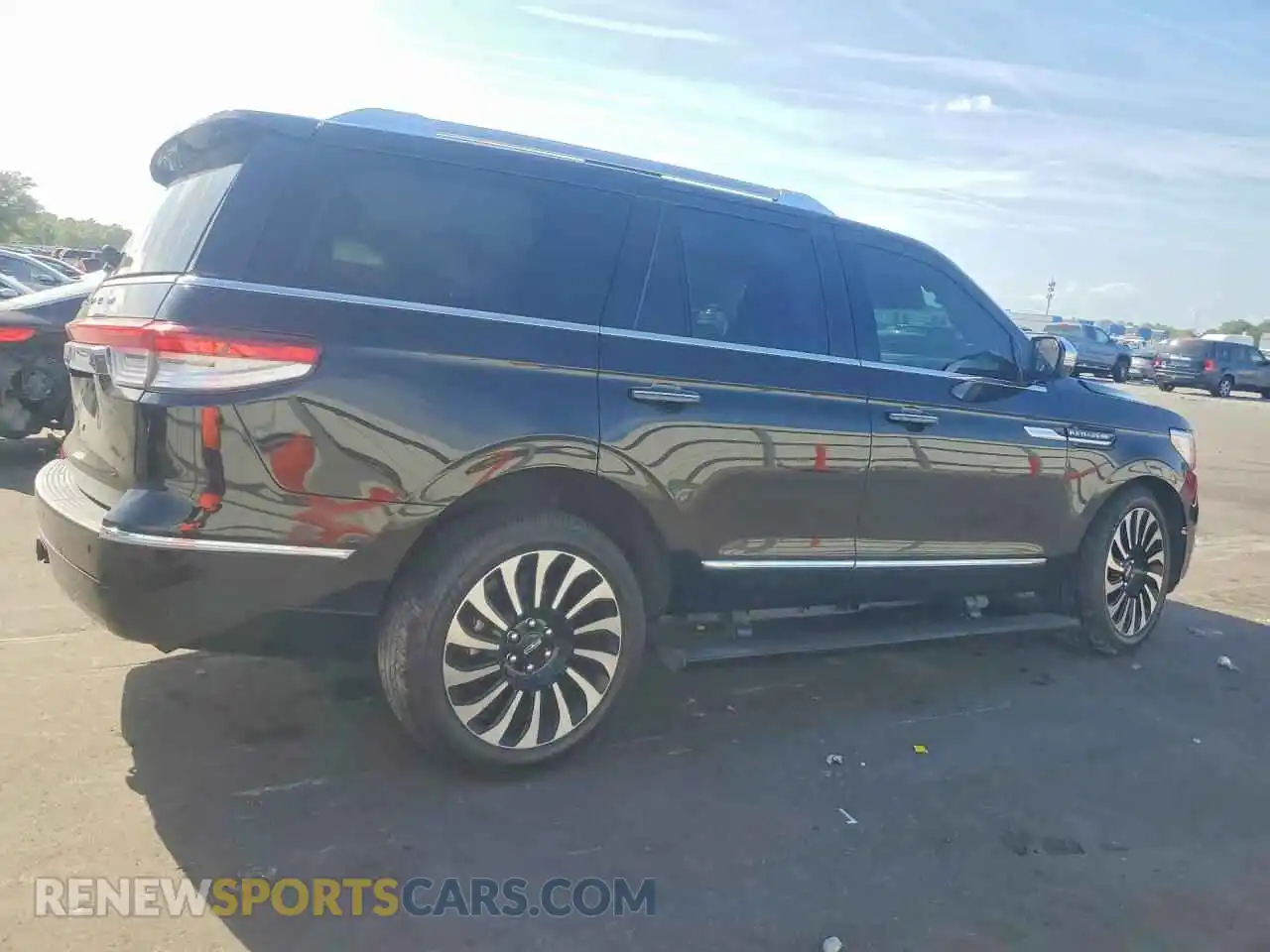 3 fotografías del automóvil dañado 5LMJJ2TG1REL06039 LINCOLN NAVIGATOR 2024