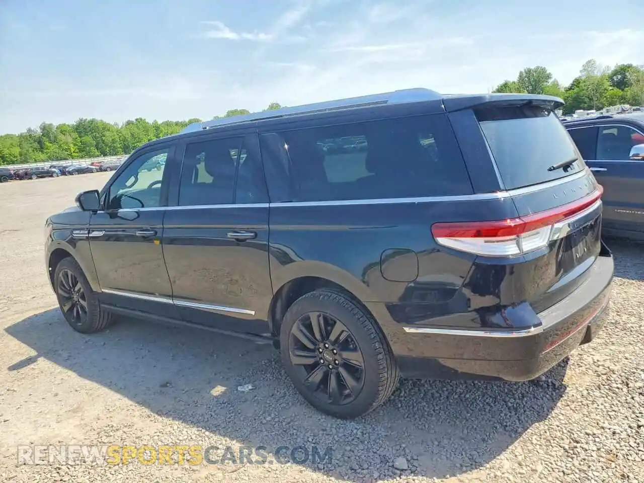 2 fotografías del automóvil dañado 5LMJJ3LG2REL17055 LINCOLN NAVIGATOR 2024