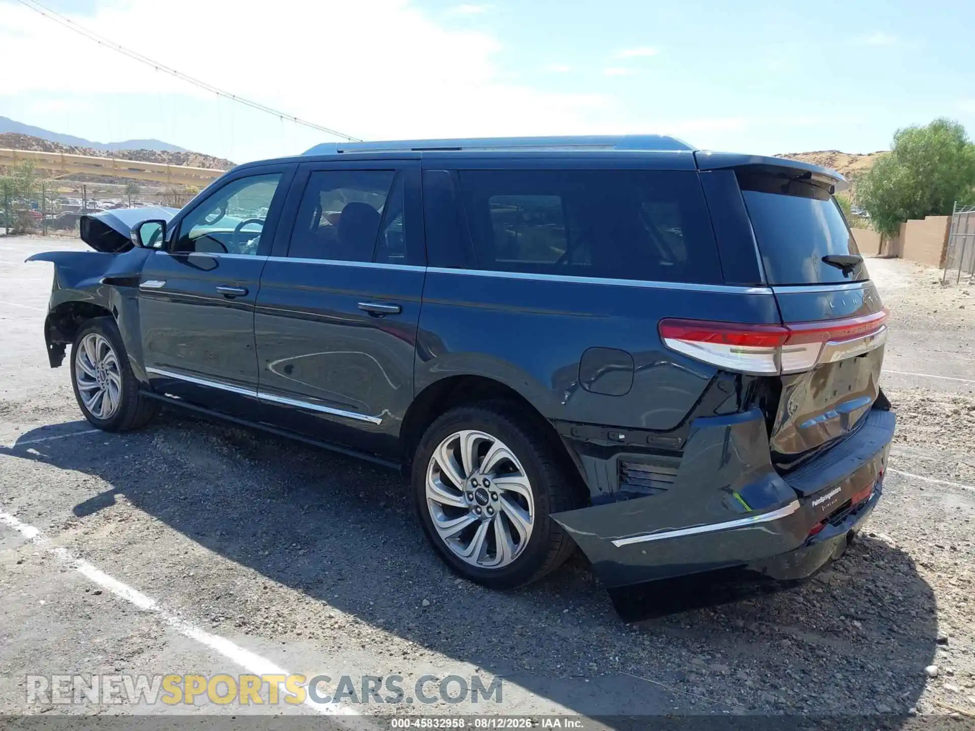3 Photograph of a damaged car 5LMJJ3LG8REL13995 LINCOLN NAVIGATOR 2024
