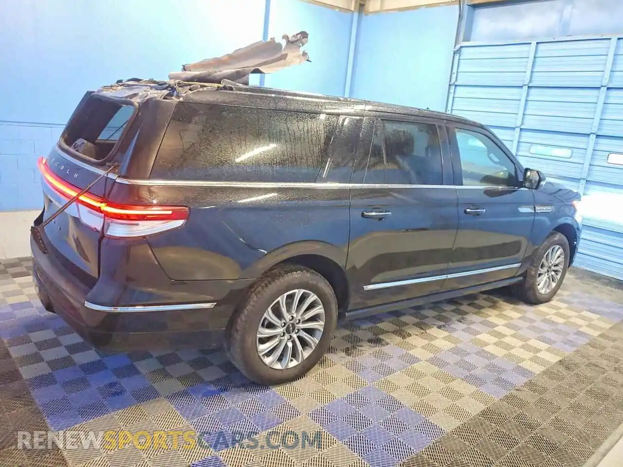 3 Photograph of a damaged car 5LMJJ3NG7REL09966 LINCOLN NAVIGATOR 2024