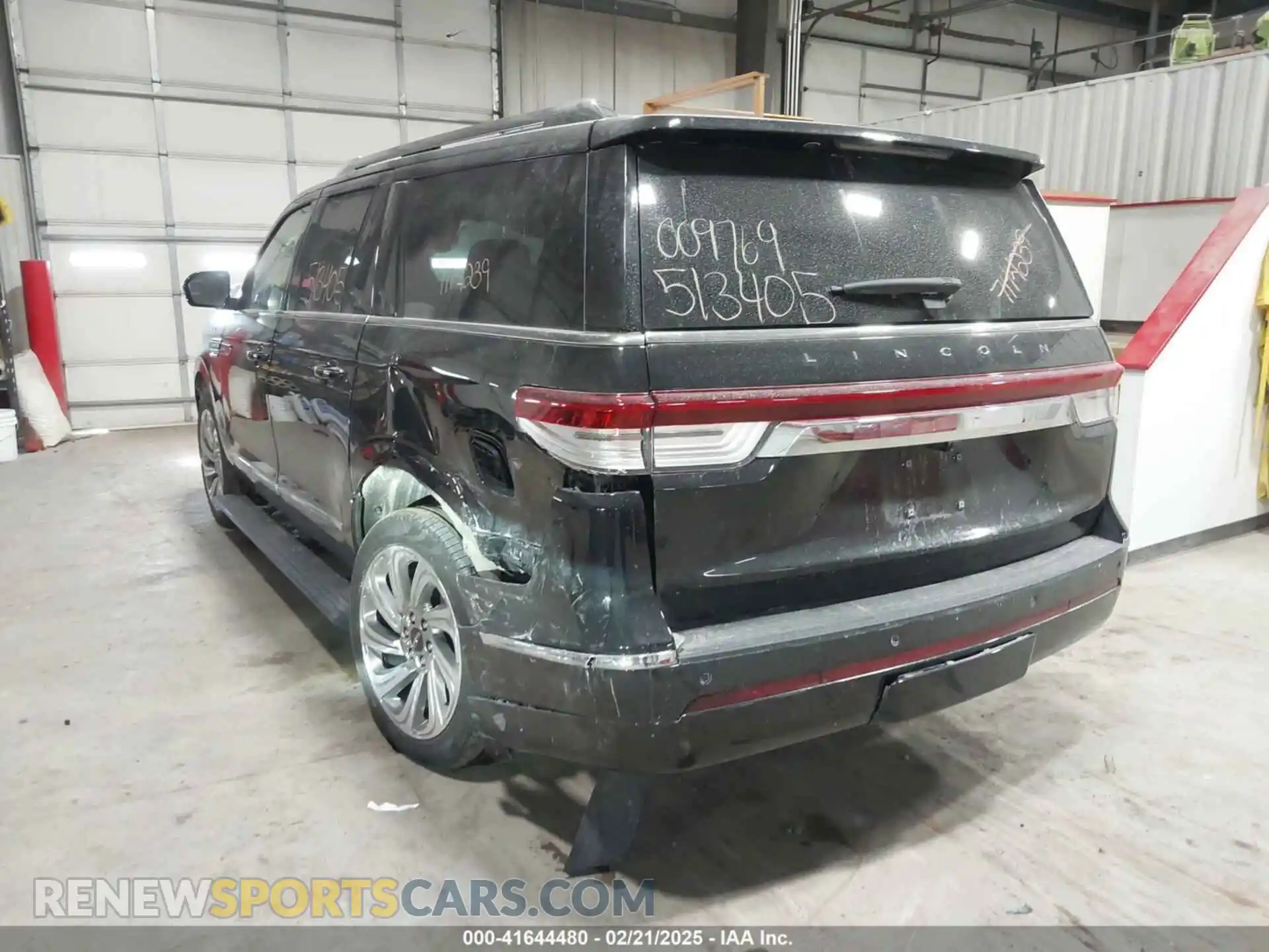 3 Фотография поврежденного автомобиля 5LMJJ3NG7REL21633 LINCOLN NAVIGATOR 2024