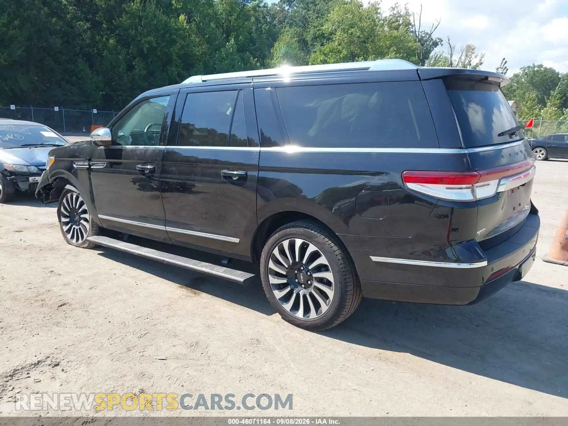 3 Фотография поврежденного автомобиля 5LMJJ3TG1REL17810 LINCOLN NAVIGATOR 2024