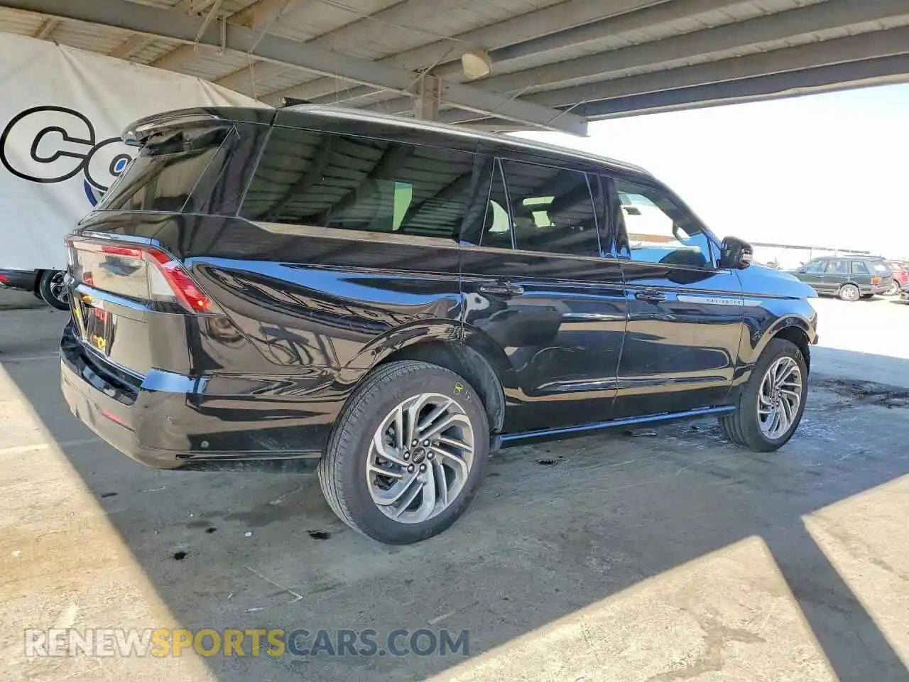 3 Фотография поврежденного автомобиля 5LMJJ2LG2SEL07545 LINCOLN NAVIGATOR 2025