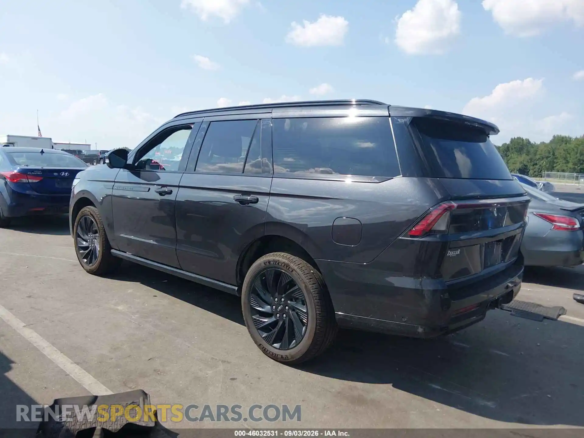 3 Фотография поврежденного автомобиля 5LMJJ2LG5SEL21424 LINCOLN NAVIGATOR 2025
