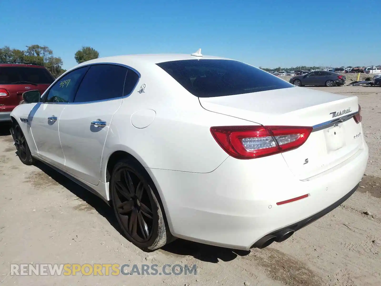 3 Photograph of a damaged car ZAM56RPA8H1229115 MASERATI ALL MODELS 2017