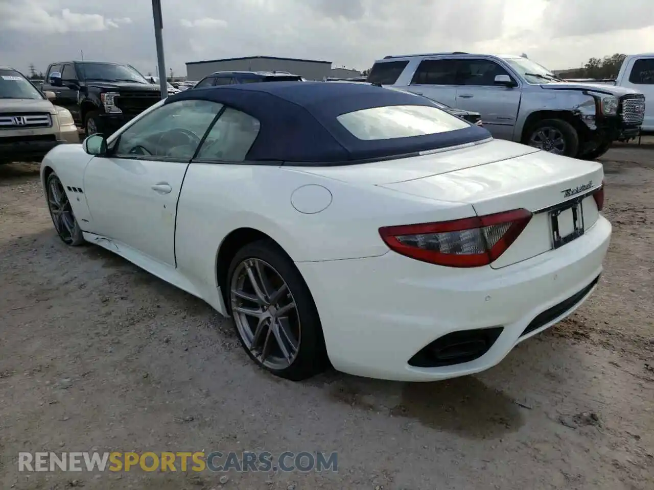 2 Photograph of a damaged car ZAM45VMA8K0339462 MASERATI ALL MODELS 2019