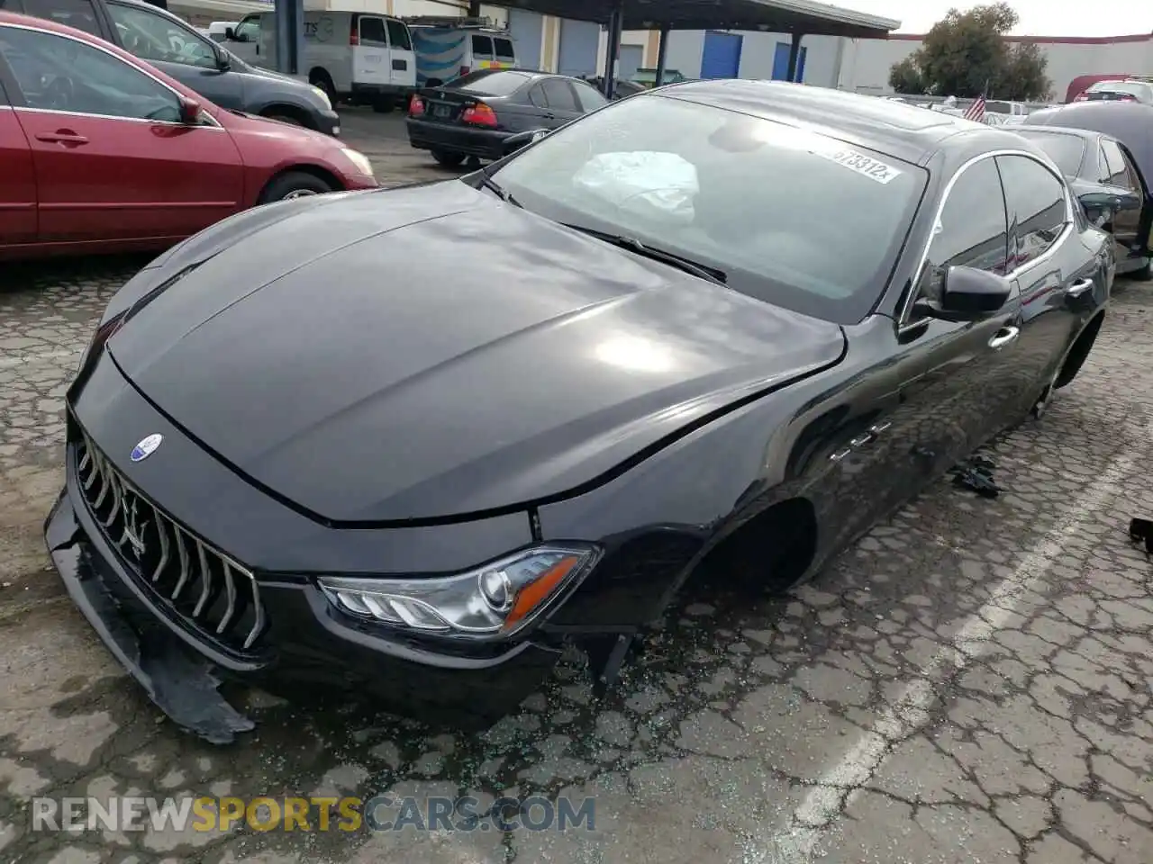 2 fotografías del automóvil dañado ZAM57XSA0K1319469 MASERATI ALL MODELS 2019