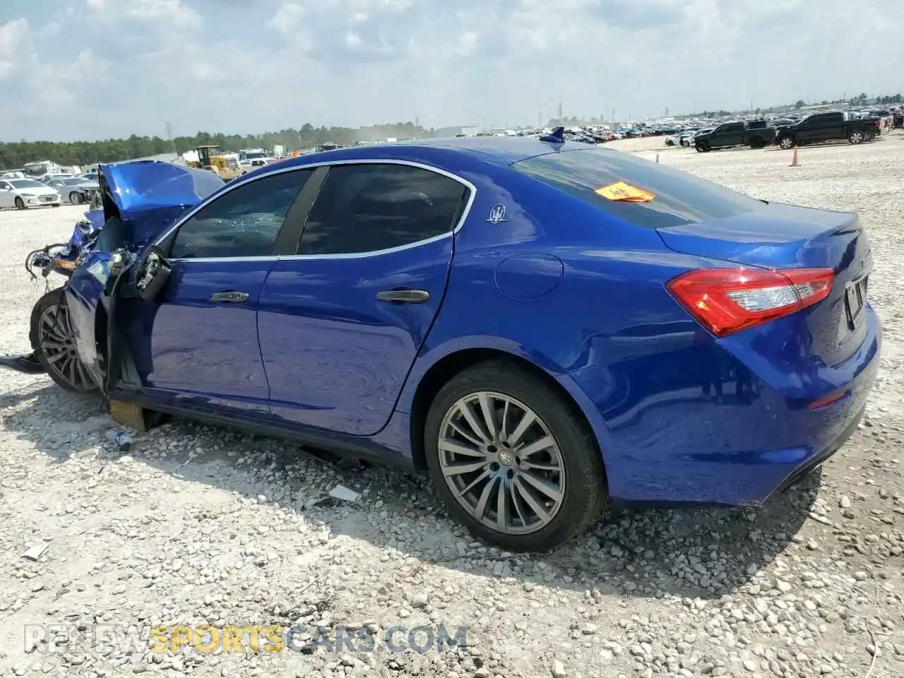 2 Photograph of a damaged car ZAM57XSA1K1334627 MASERATI ALL MODELS 2019