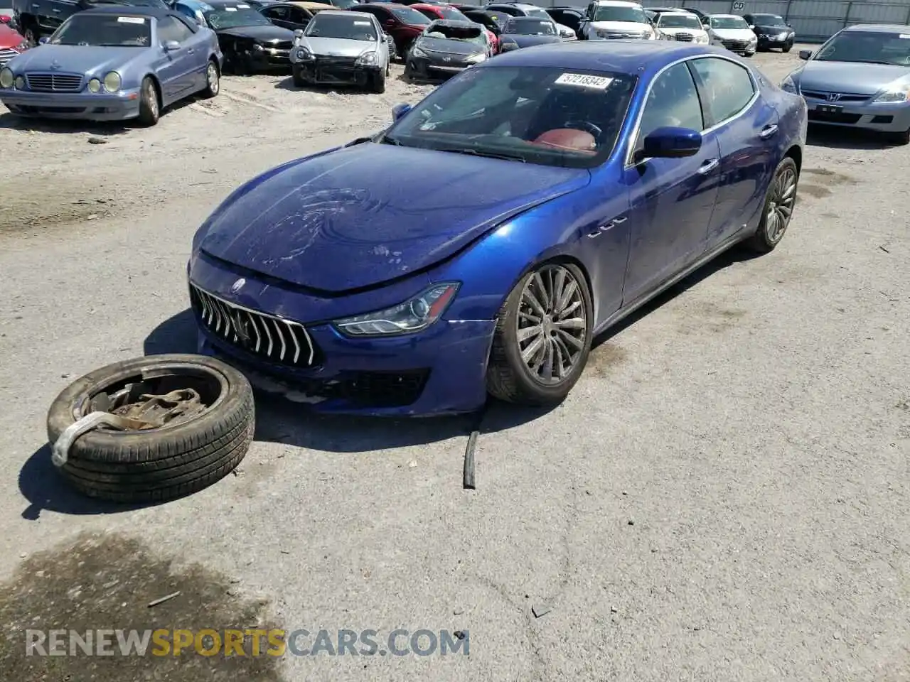 2 Photograph of a damaged car ZAM57XSA2K1337519 MASERATI ALL MODELS 2019