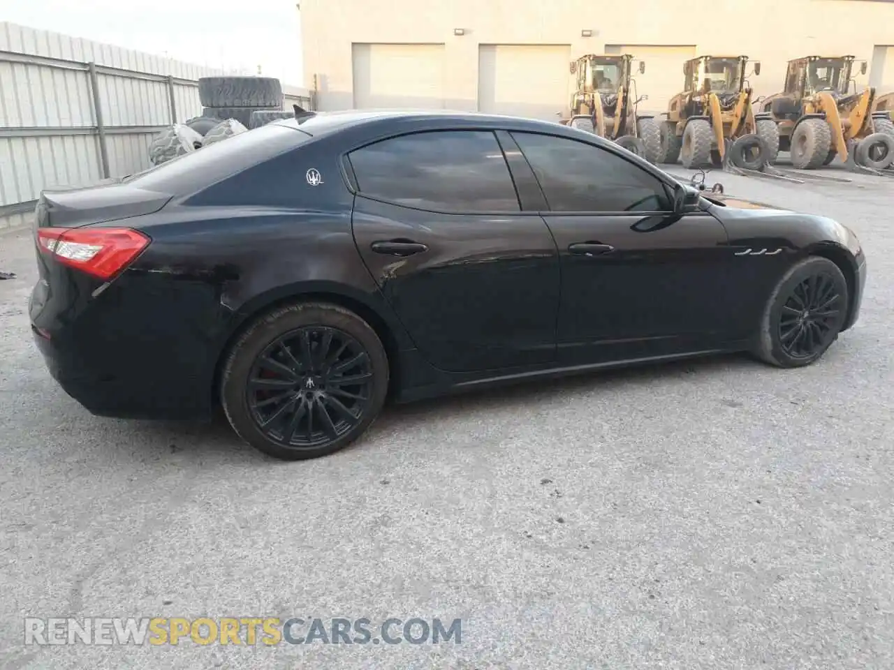 3 Photograph of a damaged car ZAM57XSA3K1325881 MASERATI ALL MODELS 2019