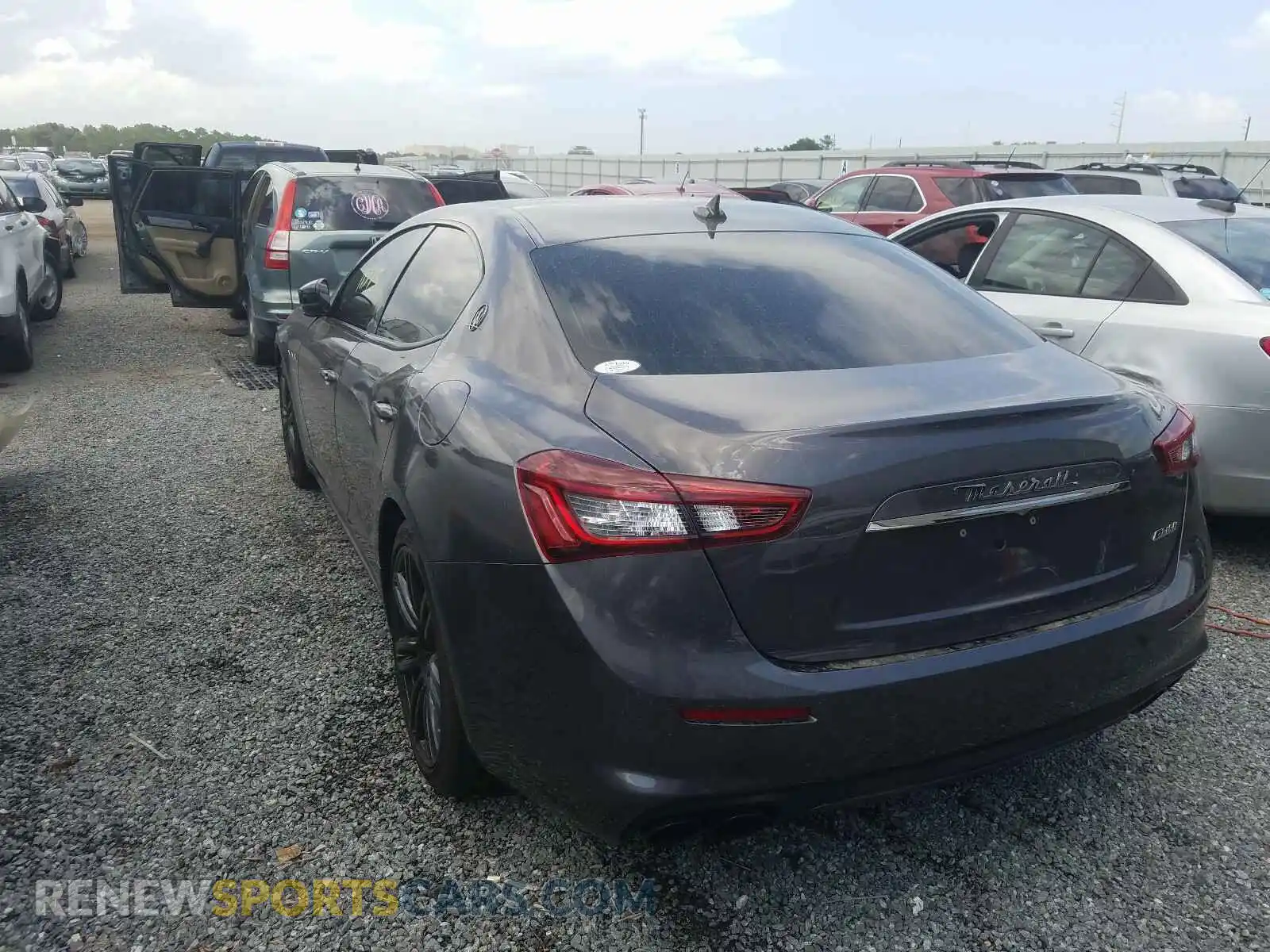 3 Photograph of a damaged car ZAM57XSA5K1320827 MASERATI ALL MODELS 2019
