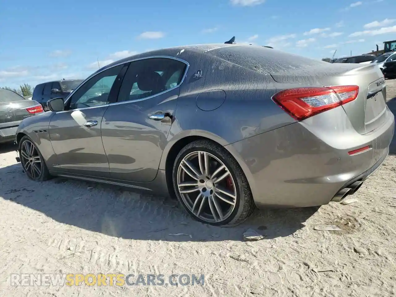 2 Фотография поврежденного автомобиля ZAM57XSL8K1314991 MASERATI ALL MODELS 2019