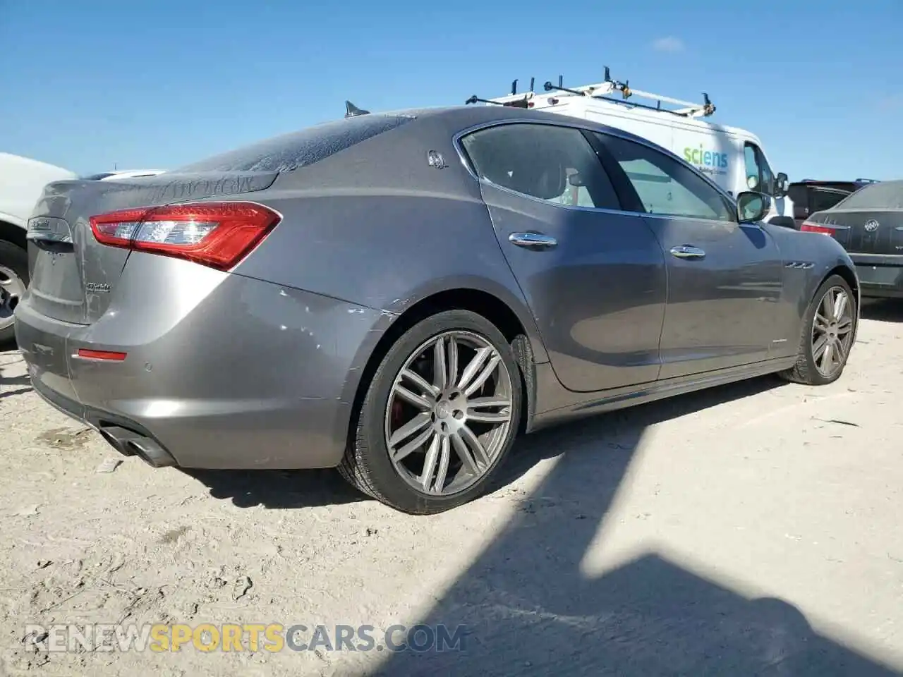 3 Фотография поврежденного автомобиля ZAM57XSL8K1314991 MASERATI ALL MODELS 2019