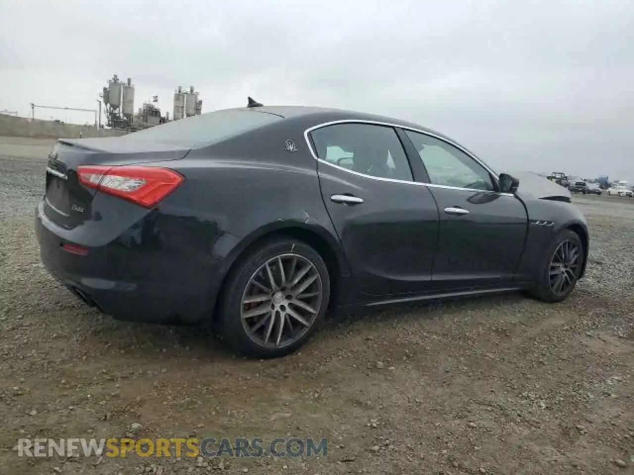 3 Photograph of a damaged car ZAM57YSA7K1314453 MASERATI ALL MODELS 2019