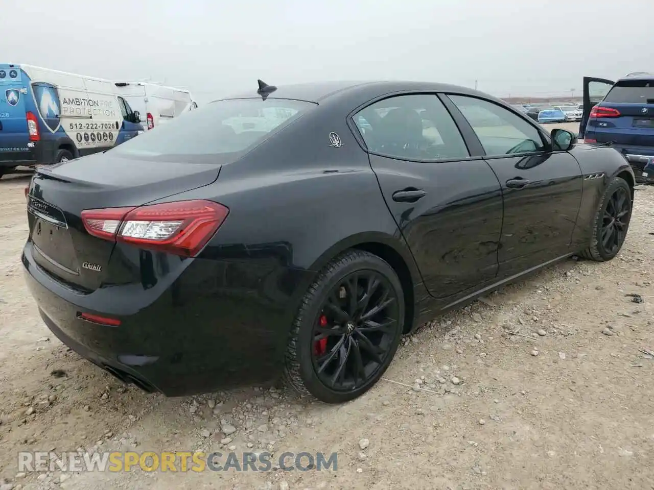 3 Photograph of a damaged car ZAM57YSA9K1334039 MASERATI ALL MODELS 2019