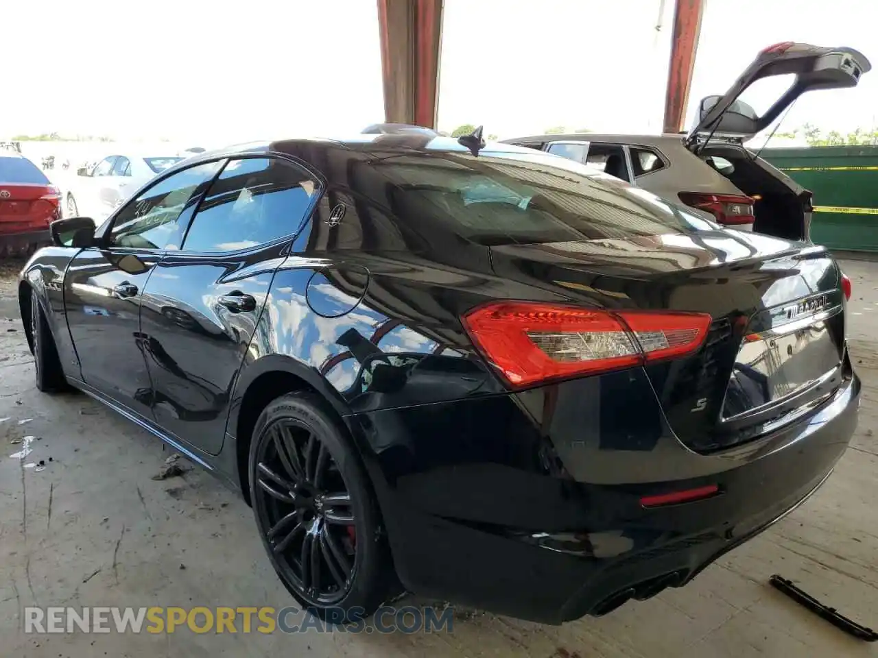 3 Photograph of a damaged car ZAM57YSS0K1313556 MASERATI ALL MODELS 2019