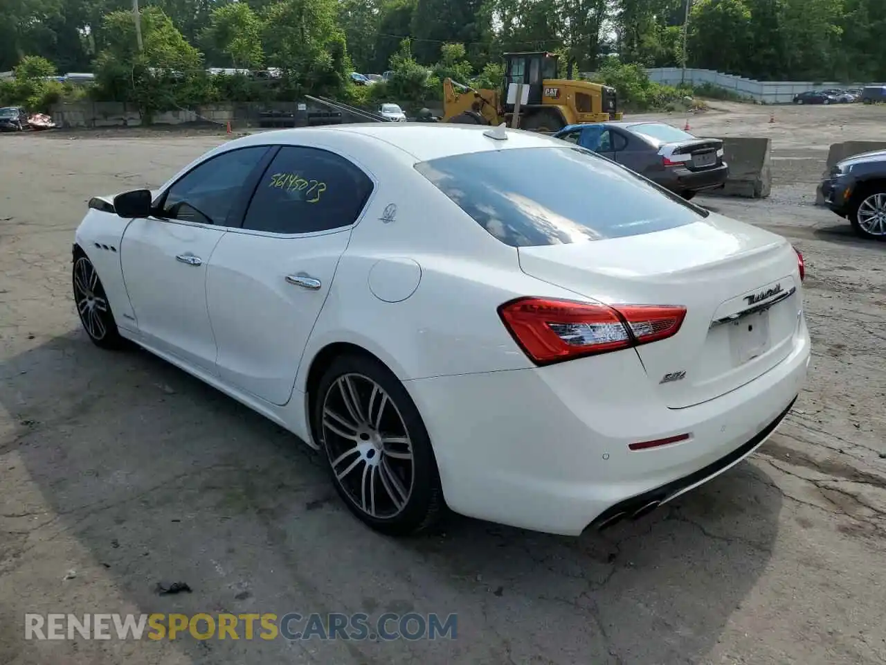 2 Photograph of a damaged car ZAM57YTL4K1322087 MASERATI ALL MODELS 2019