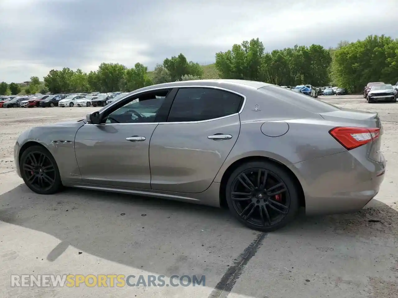 2 Фотография поврежденного автомобиля ZAM57YTLXK1322143 MASERATI ALL MODELS 2019