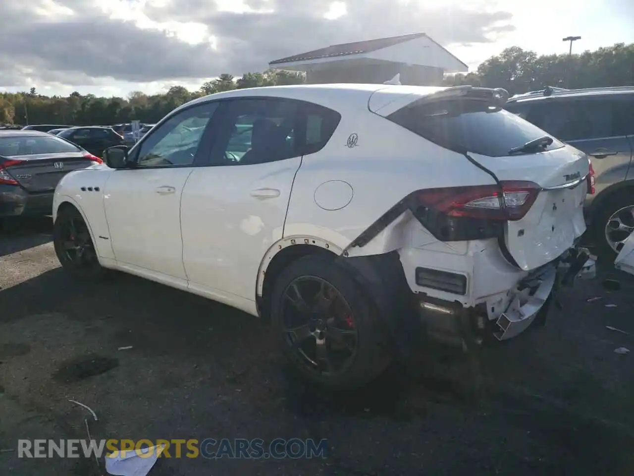 2 Photograph of a damaged car ZN661XUS9KX328117 MASERATI ALL MODELS 2019