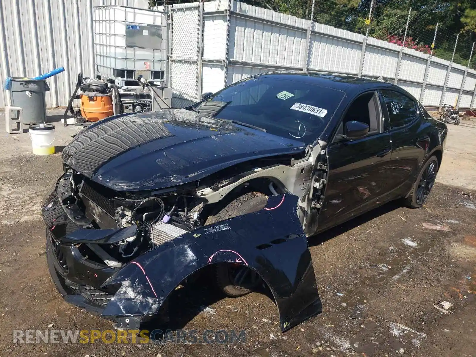 2 Photograph of a damaged car ZAM57XSA0L1349735 MASERATI ALL MODELS 2020
