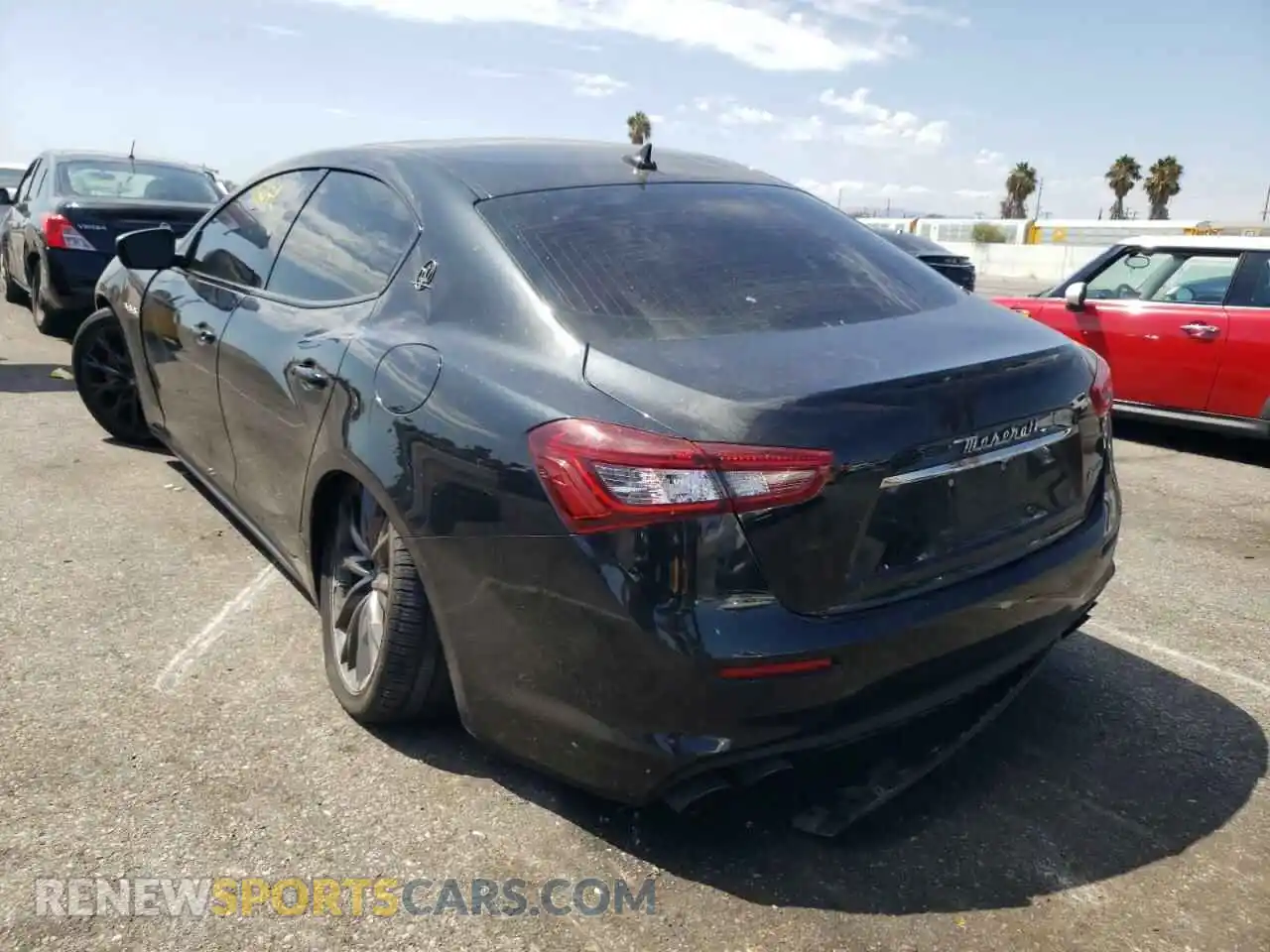 3 Photograph of a damaged car ZAM57XSA3L1349910 MASERATI ALL MODELS 2020