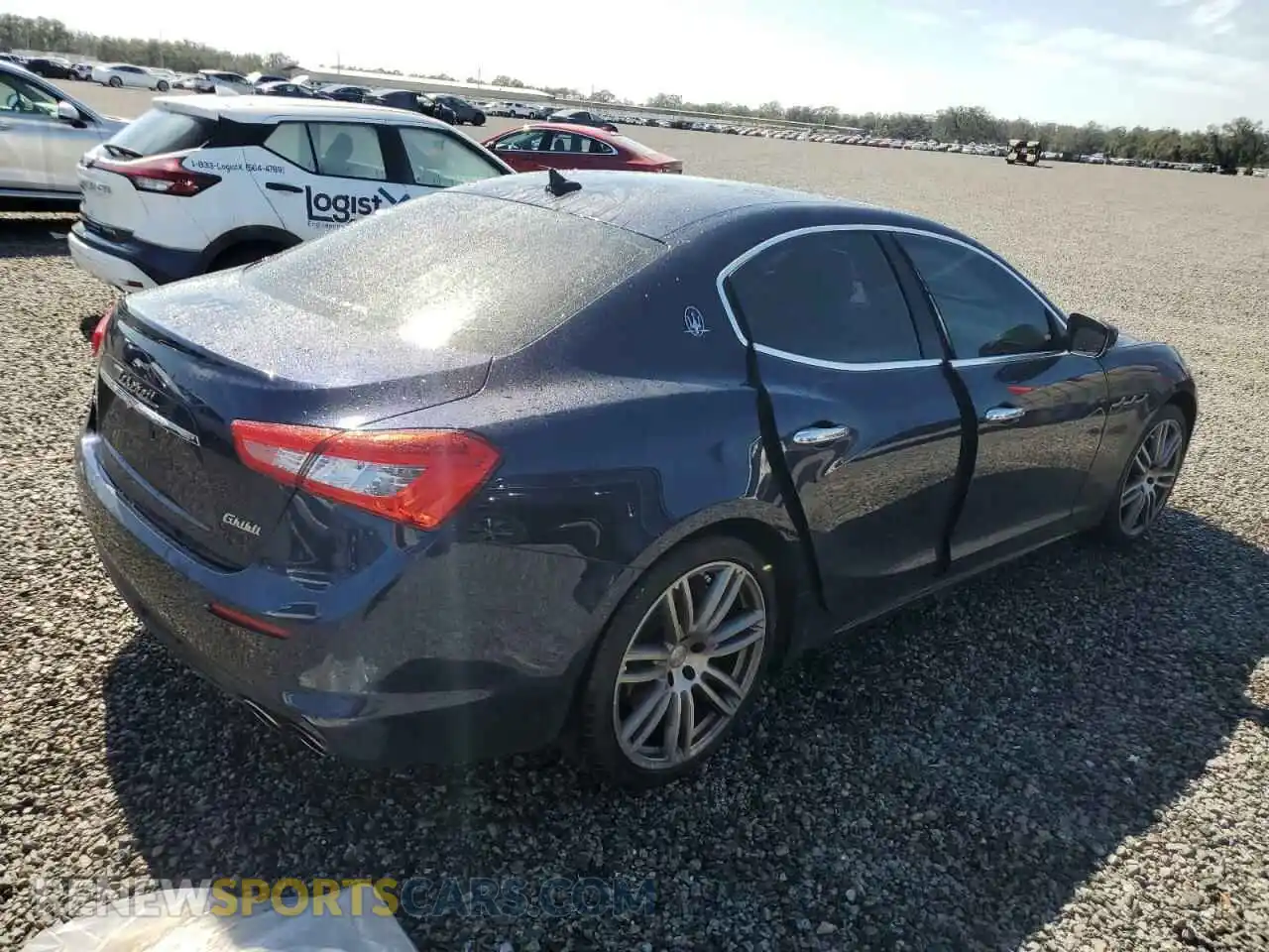3 Photograph of a damaged car ZAM57YSAXL1349232 MASERATI ALL MODELS 2020