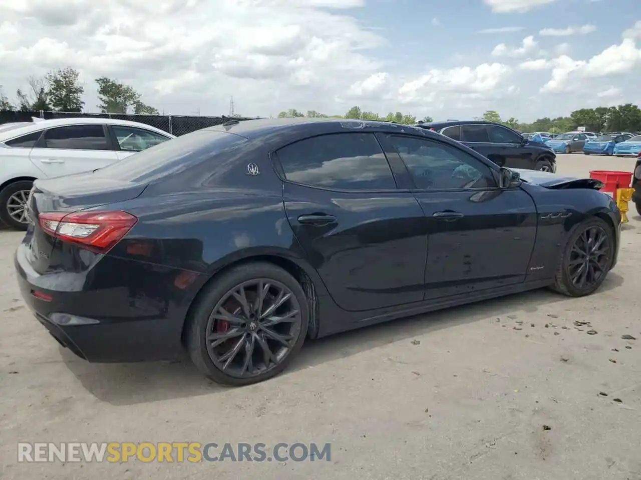 3 fotografías del automóvil dañado ZAM57YTSXL1350808 MASERATI ALL MODELS 2020