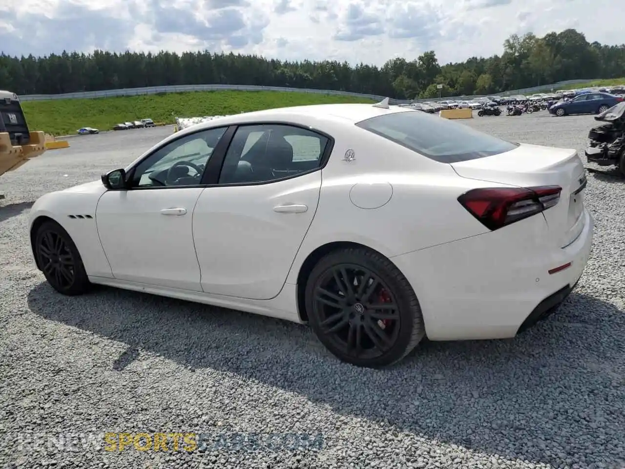 2 Photograph of a damaged car ZAM57XSA0M1365922 MASERATI ALL MODELS 2021