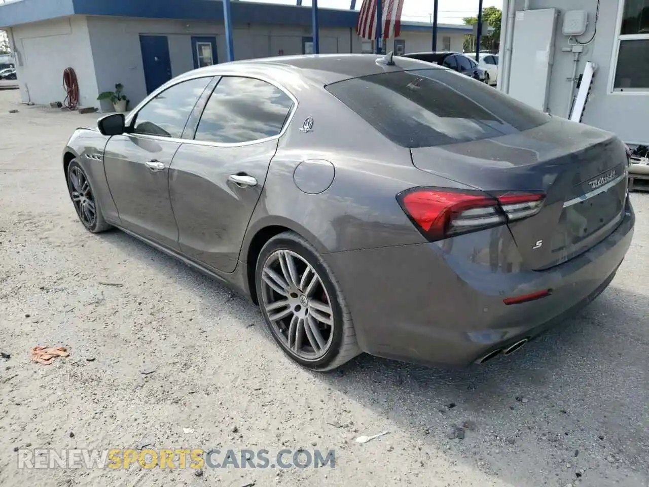 3 Photograph of a damaged car ZAM57YSA7M1363235 MASERATI ALL MODELS 2021