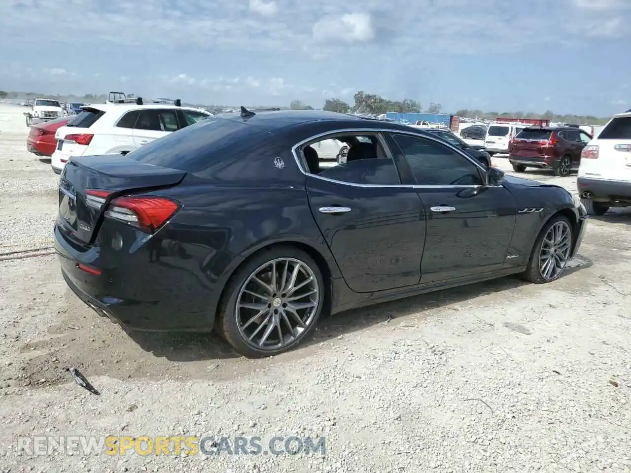 3 Photograph of a damaged car ZAM57YSL4M1360844 MASERATI ALL MODELS 2021