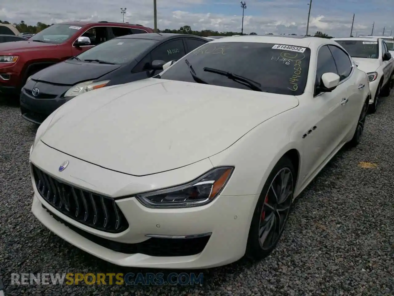 2 Photograph of a damaged car ZAM57YSL5M1360769 MASERATI ALL MODELS 2021
