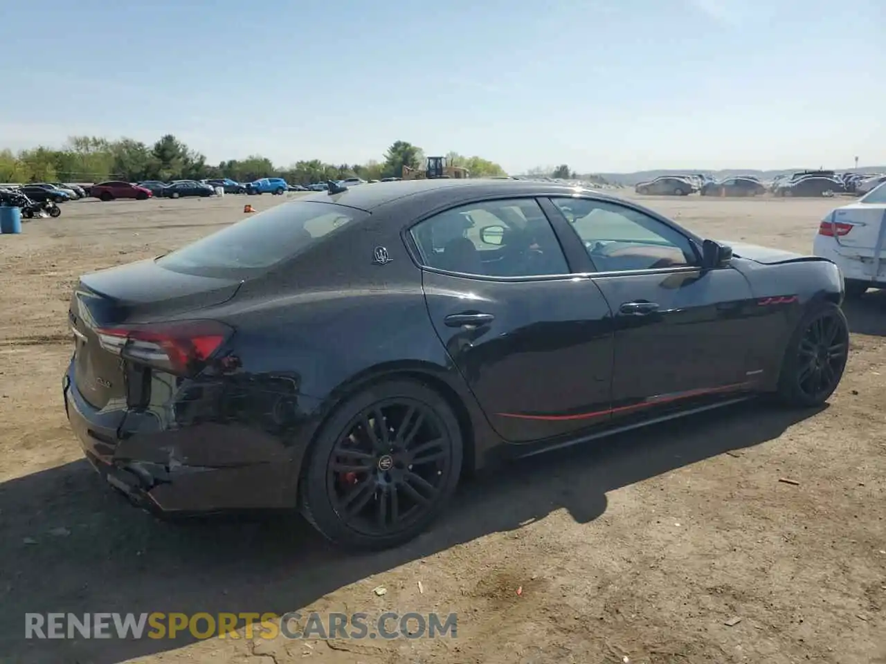 3 Фотография поврежденного автомобиля ZAM57YTS8M1367074 MASERATI ALL MODELS 2021