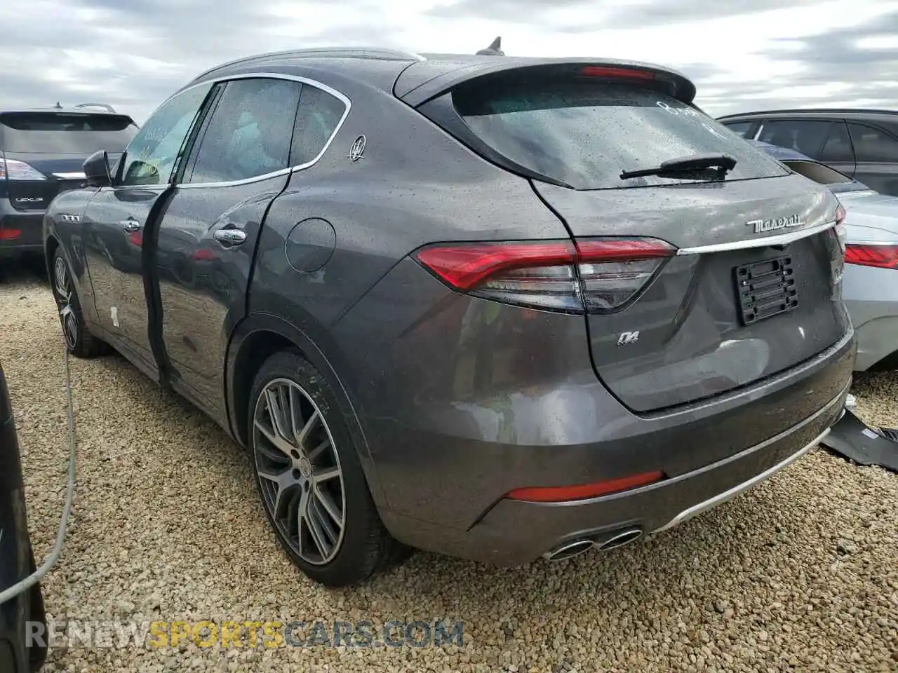 3 Photograph of a damaged car ZN661XUL5MX366097 MASERATI ALL MODELS 2021